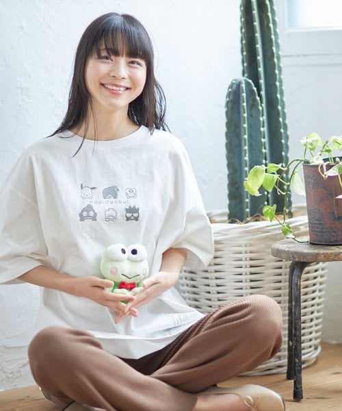 「はぴだんぶい×titivate」はぴだんぶいプリントオーバーTシャツ オフホワイト