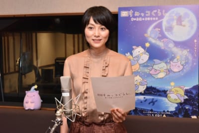 「映画 すみっコぐらし 青い月夜のまほうのコ」ナレーション担当：本上まなみさん