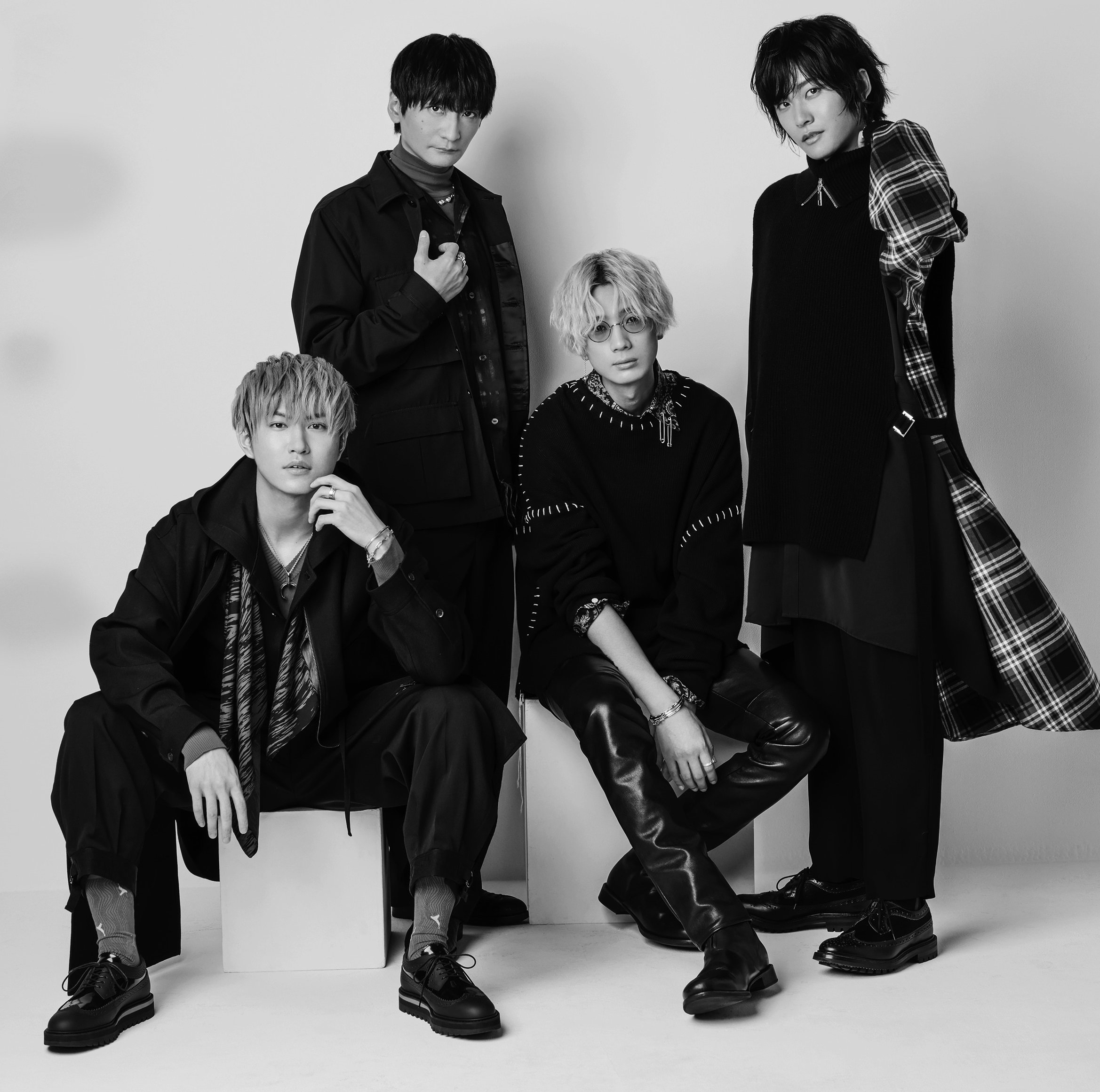 「ヴィジュアルプリズン×Oggi」12月号は島﨑信長さん、江口拓也さんら“LOS†EDEN”