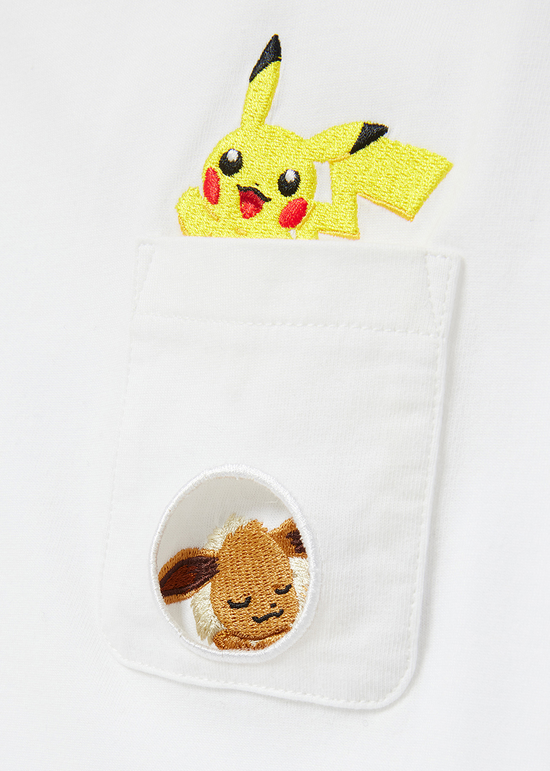 「ポケモン×グラニフ」おやすみ中のイーブイがひょっこり◎刺繍入りTシャツなどが登場！