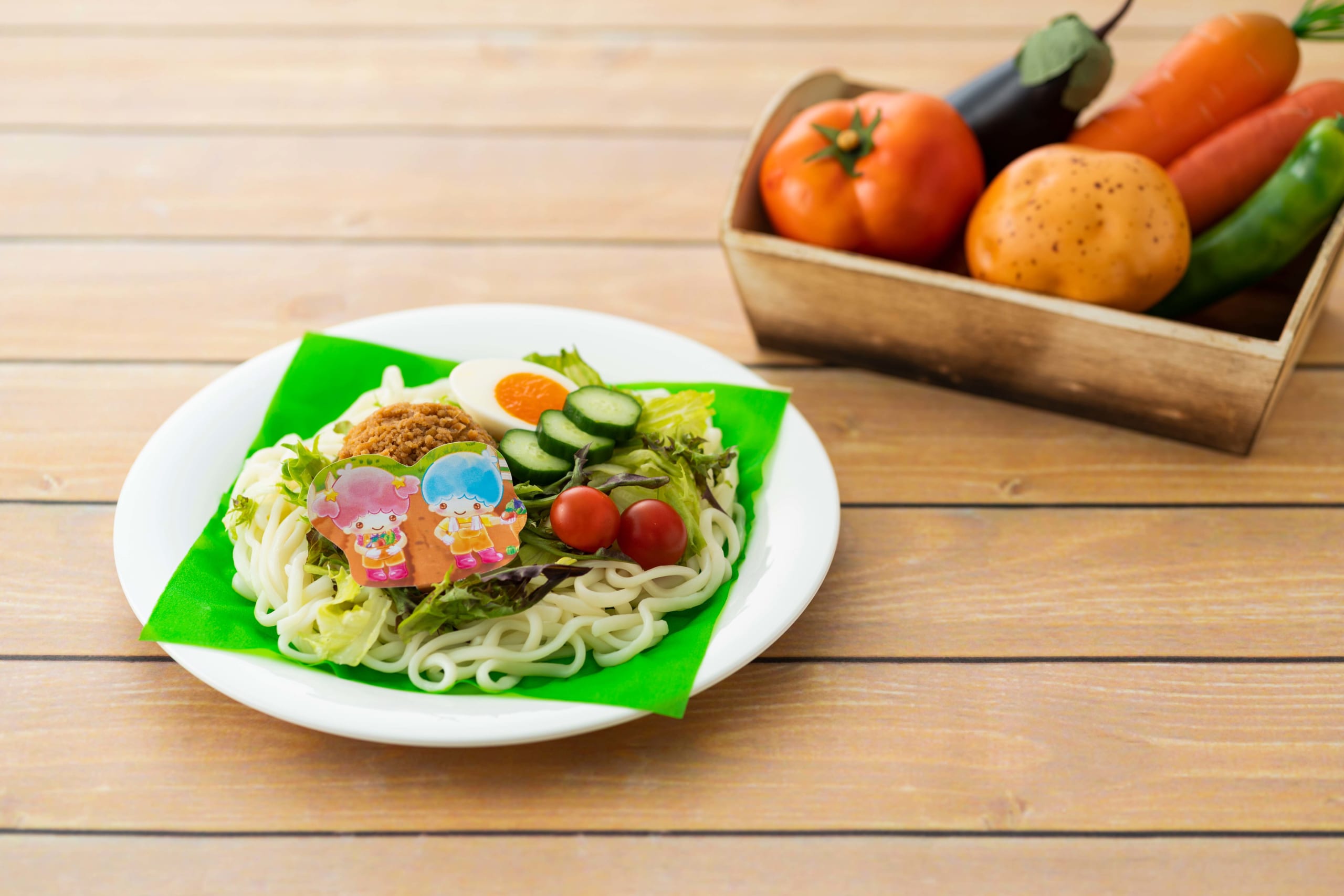 夏野菜畑のサラダうどん(中華風ごまだれ）：1,150円