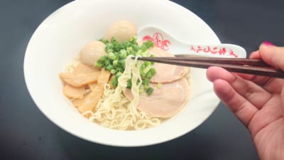 蛍マル（蛍丸）のマスカッとんこつ味