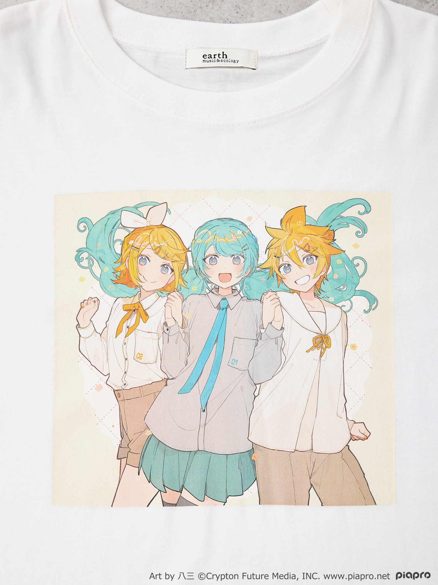 「初音ミク＆鏡音リン・レン」×「earth」初音ミク＆鏡音リン・レンプリントTシャツ アップ