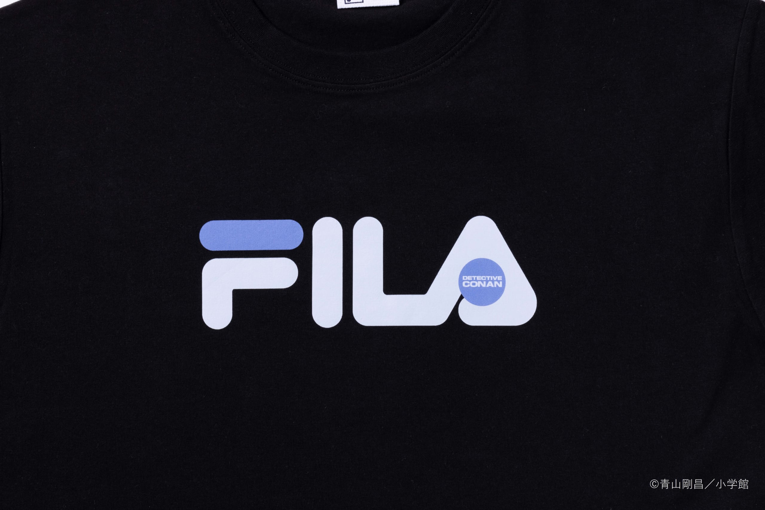 「名探偵コナン×FILA」Tシャツ（江戸川コナン）