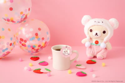 「KORILAKKUMA 20th ANNIVERSARY CAFE」・ホットコーヒー・ホットティー税込各790円