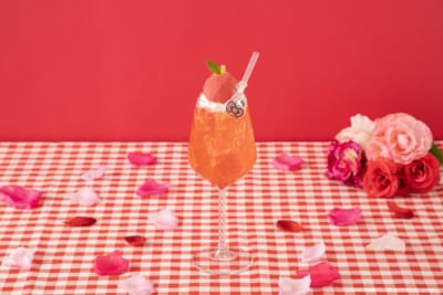 「ハローキティ50周年記念カフェ」Hello Kitty Soda