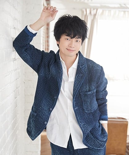 声優・福山潤、サラサラの長髪姿を公開！断髪式前の自撮りに「寂しいけど楽しみ」