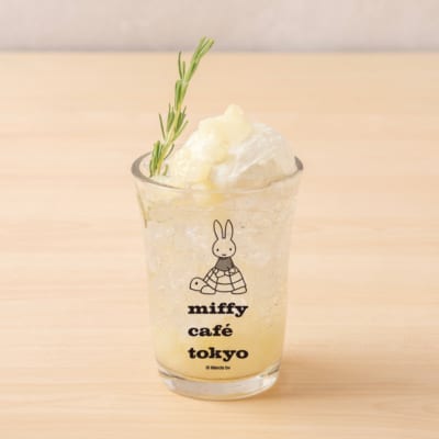 「miffy café tokyo」名古屋POP UP　「おいしいなし」のソーダ