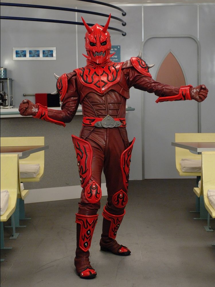 第4位:『仮面ライダー電王』モモタロスの声