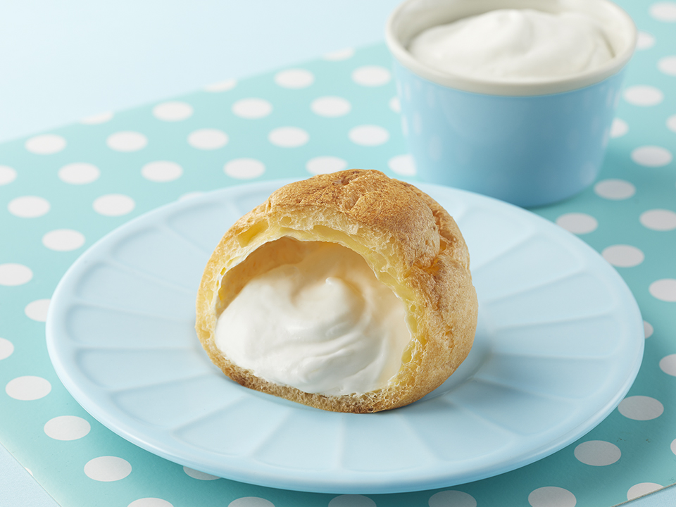 「ちいかわ×モンテール」コラボ商品 むちゃうまヨーグルトシュークリーム