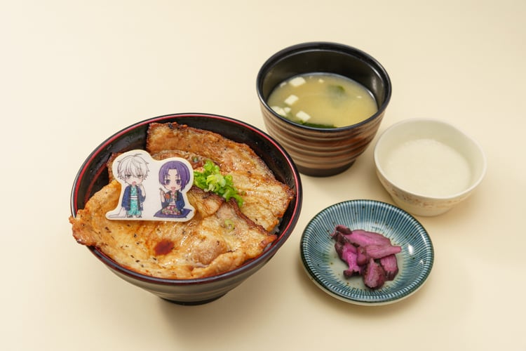 「ブルーロック×西武秩父駅前温泉 祭の湯」凪と玲王の香ばし炙り豚味噌丼〜とろろ添え〜