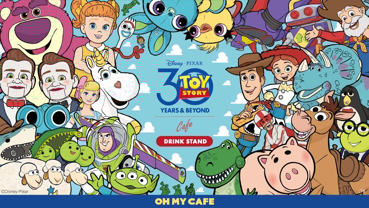 「トイ・ストーリー × OH MY CAFE」ドリンクスタンドが期間限定オープン！ウッディやバズをイメージしたドリンクやグッズが登場