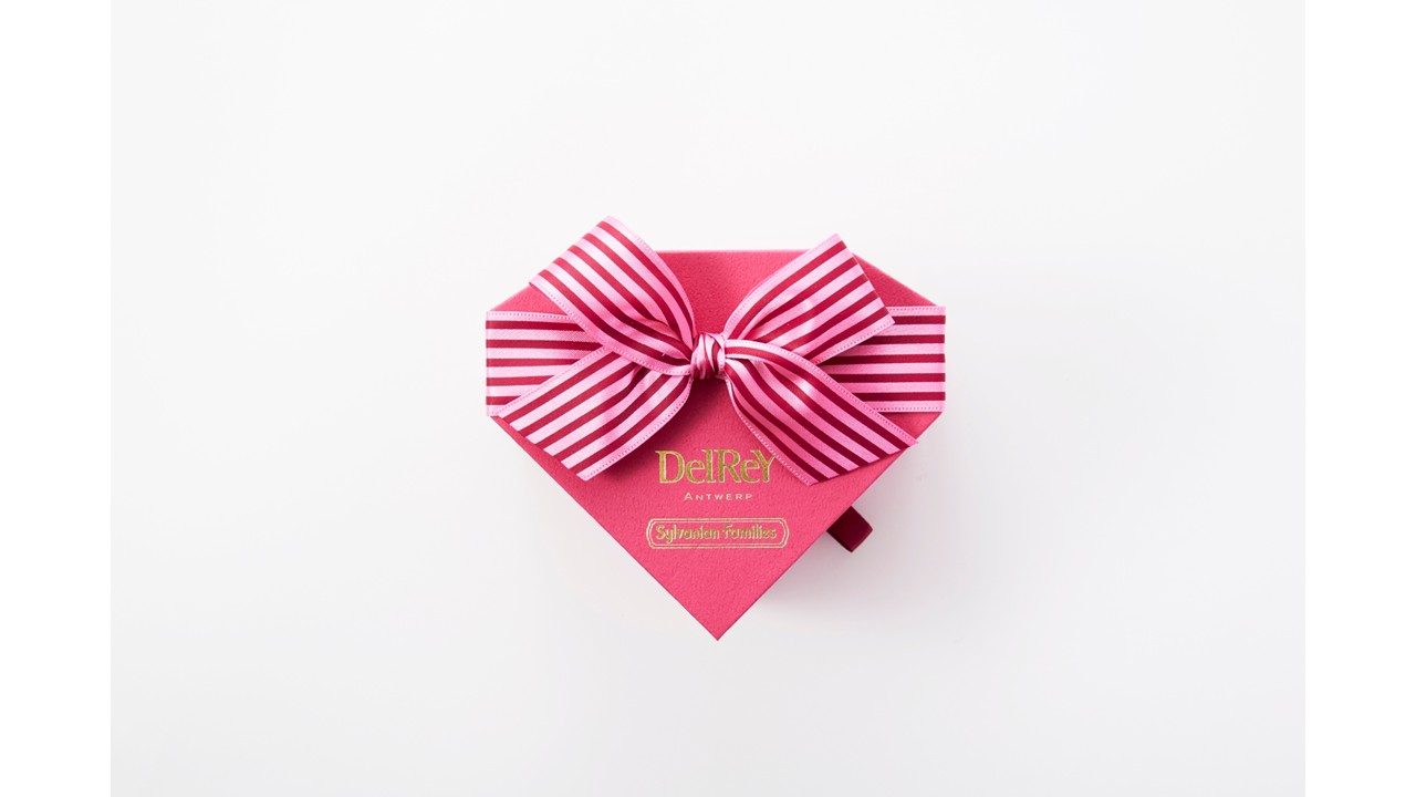 「シルバニアファミリー×DelReY」ダイヤモンドショコラBOX