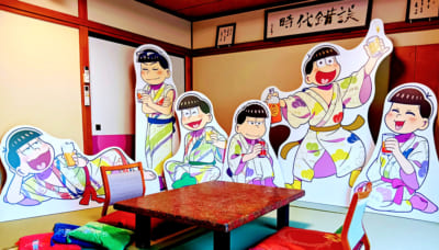 「おそ松さん×ホテル湖龍」スタンダードルームA（1日2室限定・定員2～4名）