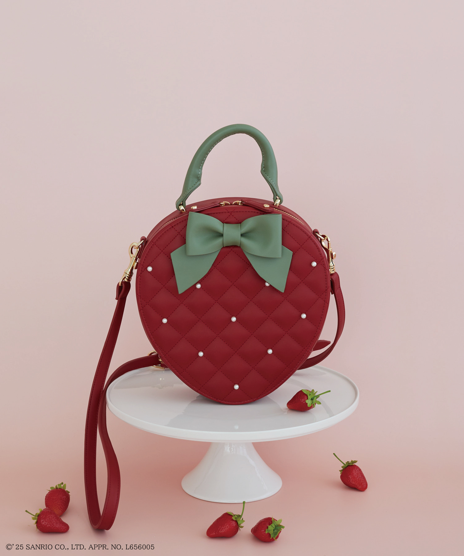 「月間いちご新聞」× Maison de FLEURいちごショルダーバッグ