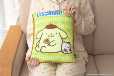 サンリオ「月刊いちご新聞」クッション