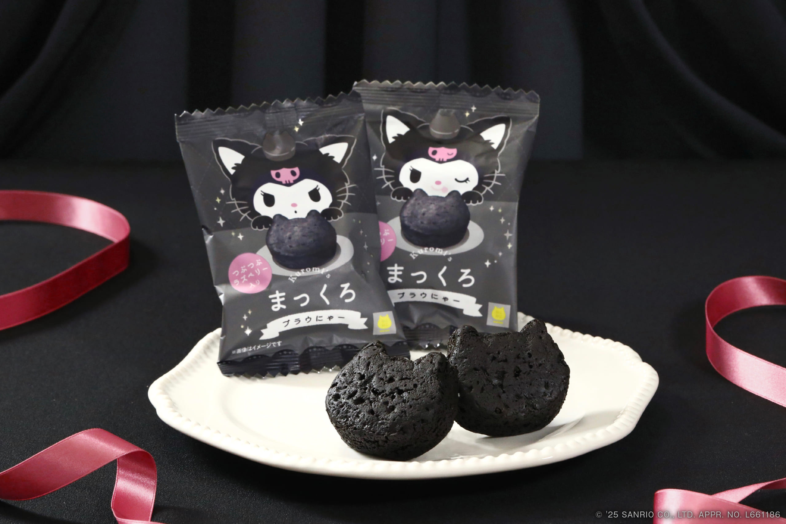 「ねこねこ×クロミ」クロミのまっくろブラウにゃー