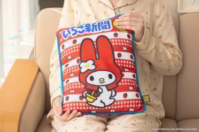 サンリオ「月刊いちご新聞」クッション