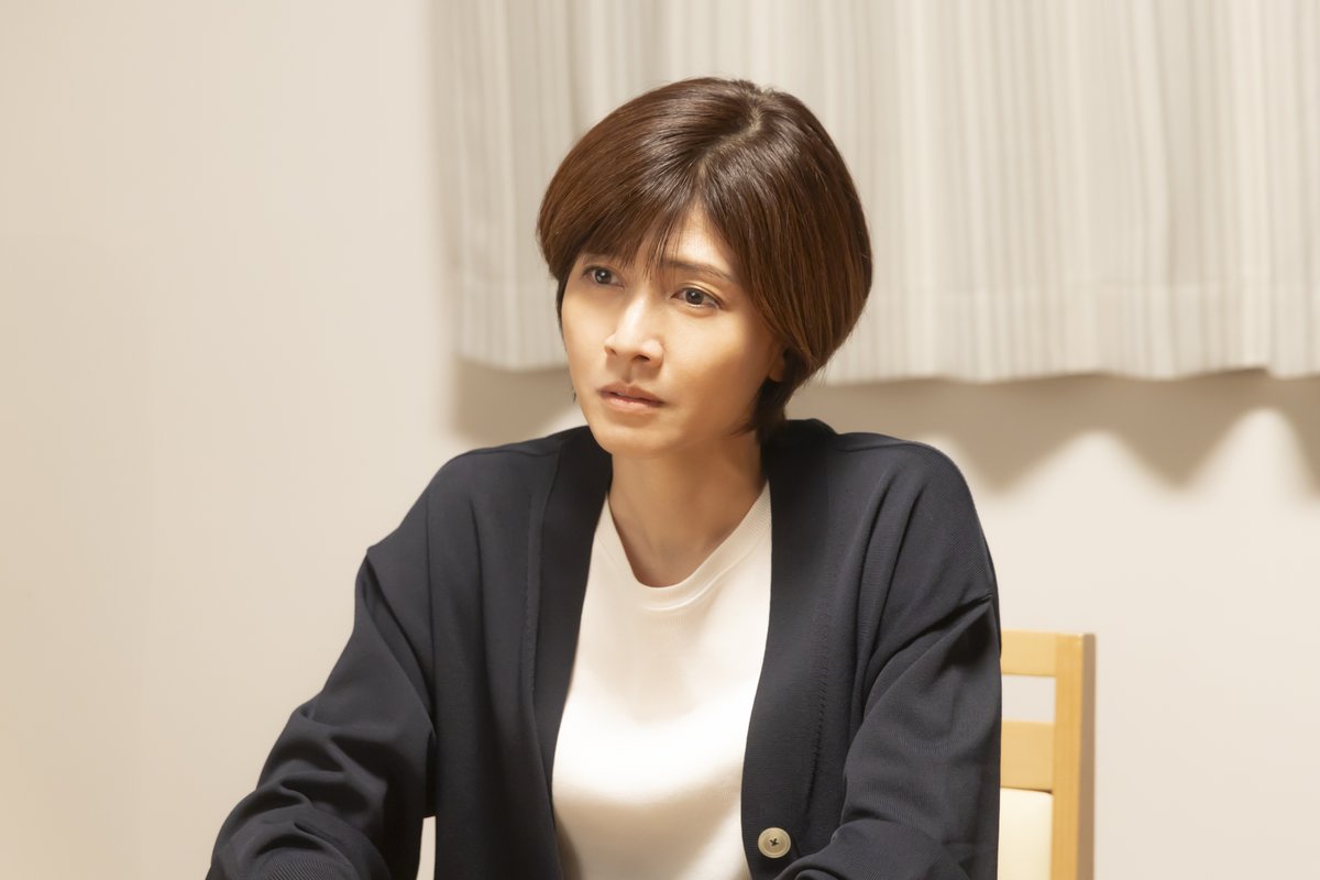 藍沢塔子:内田有紀さん