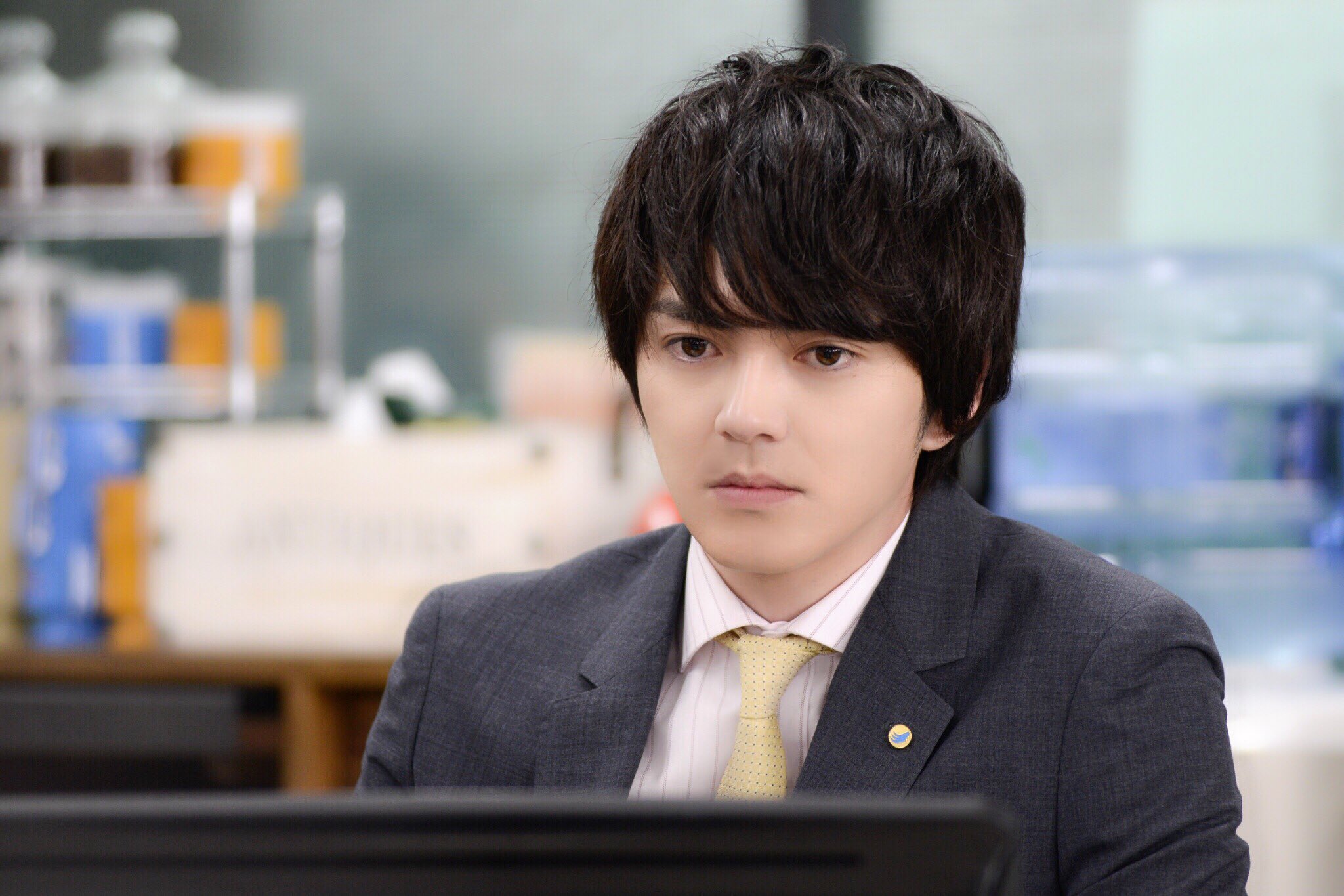 牧凌太役：林遣都さん