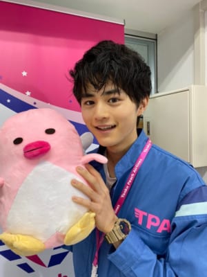 道端寛太役：鈴鹿央士さん