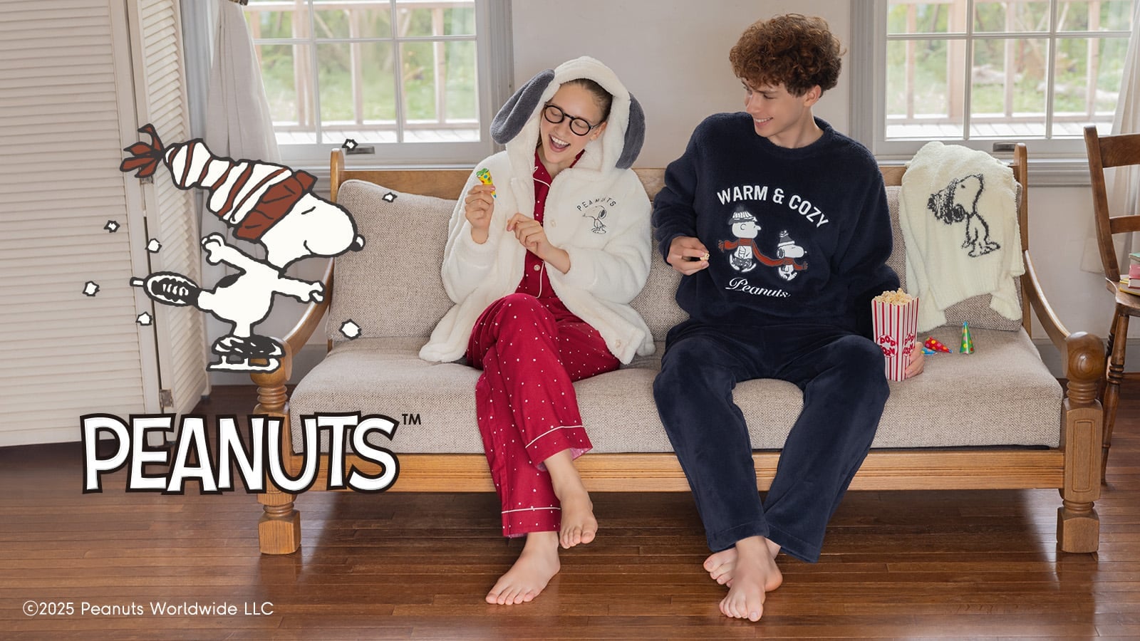 「PEANUTS×GU」スヌーピーのコラボレーションラウンジウェが登場！耳付きのもこもこパーカーなど冬にぴったりなラインナップ