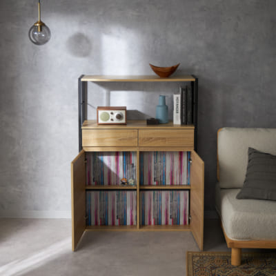 「ニッセン」本棚