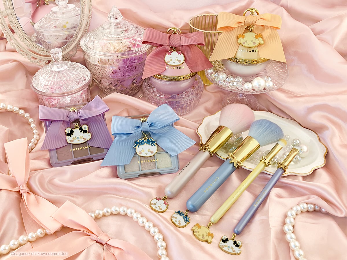 「ちいかわ×粧美堂」リボンコスメシリーズが新発売！推しカラーのアイシャドウやブラシセットなど全5アイテムが可愛すぎる