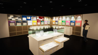 「放送30周年記念 TVアニメ『名探偵コナン』展」展示イメージ