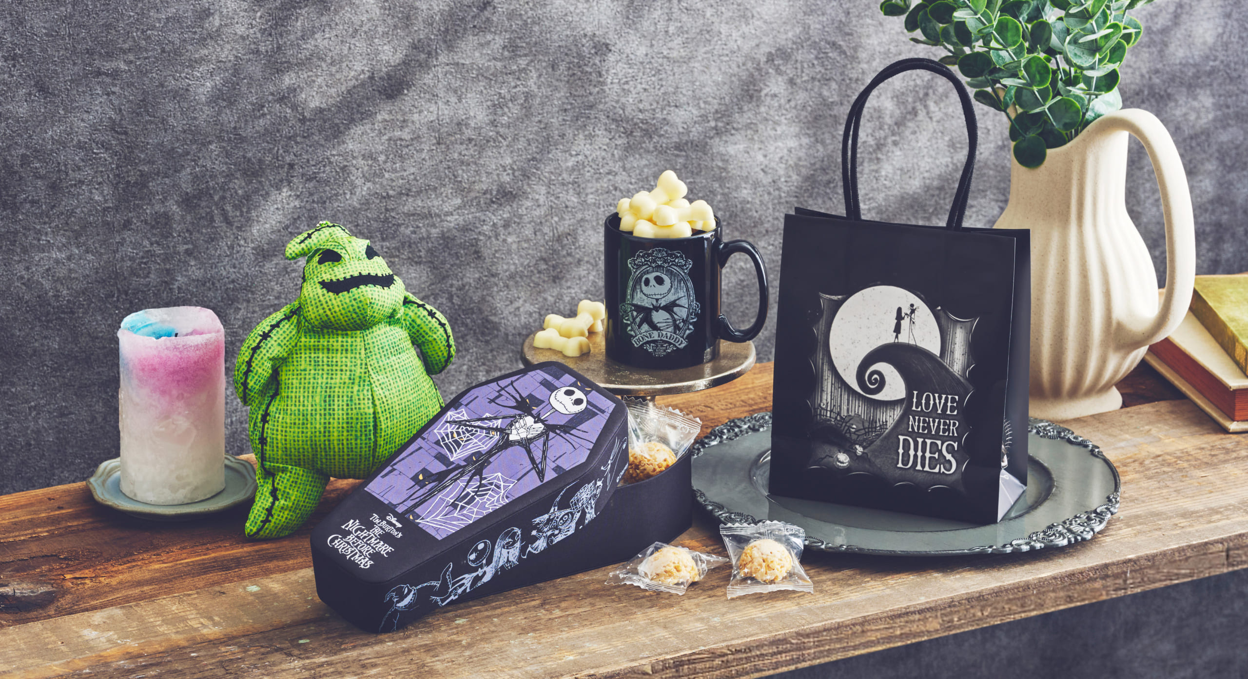 「ディズニーストア×ゴディバ」『TIM BURTON'S THE NIGHTMARE BEFORE CHRISTMAS』VALENTINE COLLECTION