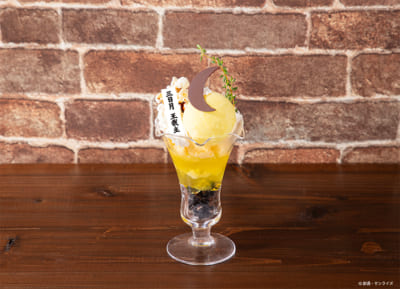 「機動戦士ガンダム 鉄血のオルフェンズ カフェ～10th Anniversary！～」ポップコーンサンデー 三日月