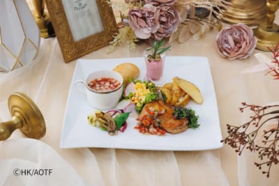 「進撃の巨人×エスクリ」カフェプラン