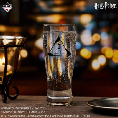「一番くじ Harry Potter Magical Holiday!」E賞:三本の箒 シェイプグラス