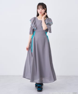 初音ミクモデル ワンピース グレー