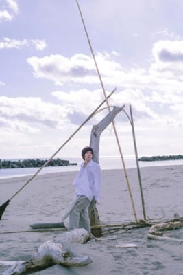 佐藤拓也 デビュー20周年記念写真集 先行カット ビーチ