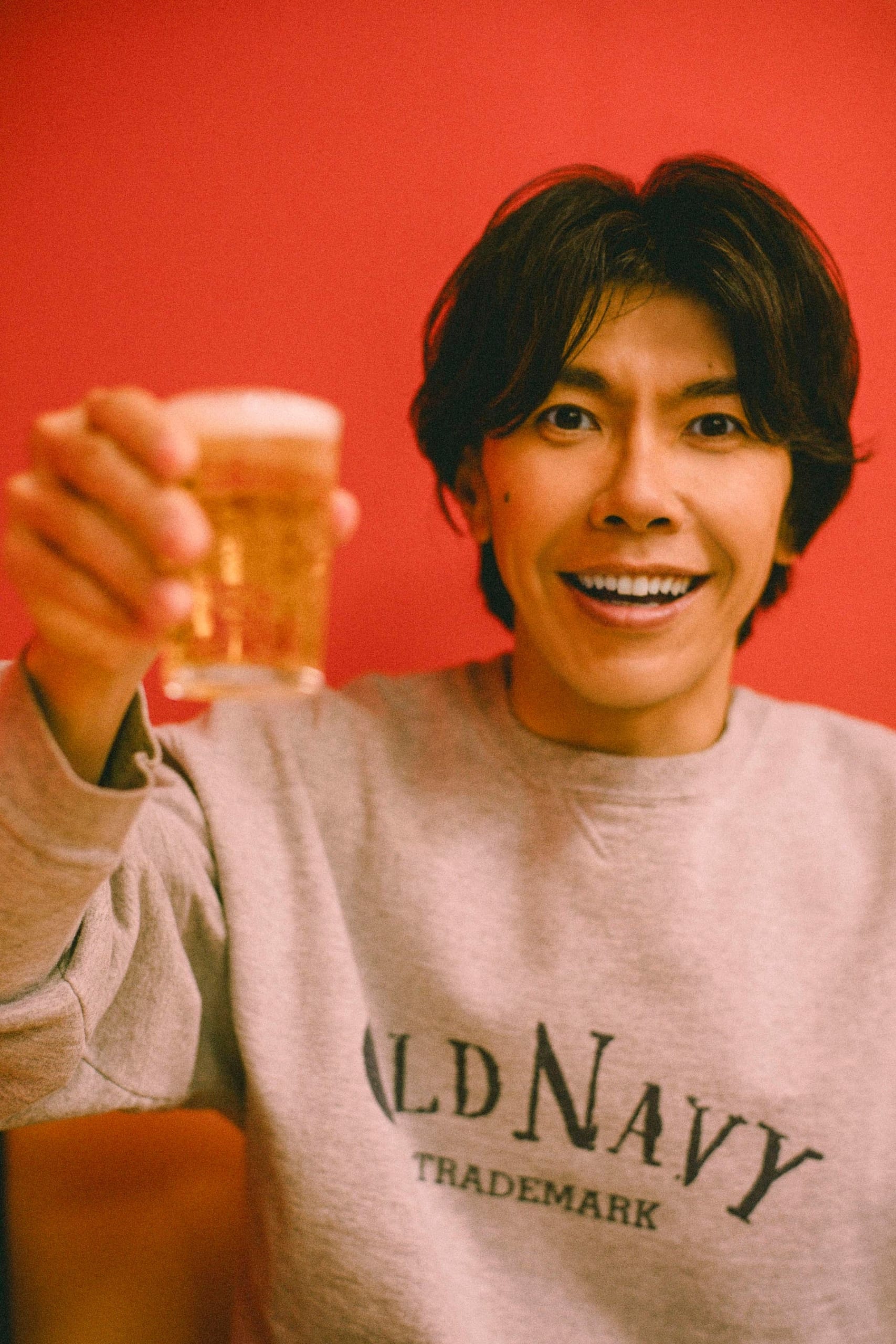 佐藤拓也 デビュー20周年記念写真集 先行カット カジュアル