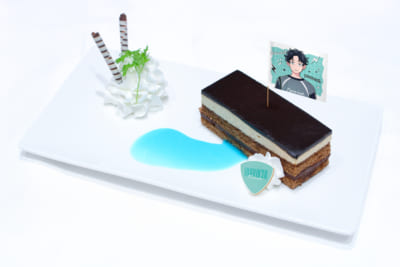 「ふつうの軽音部×TOWER RECORDS CAFE」水尾春一のお誕生日オペラケーキ