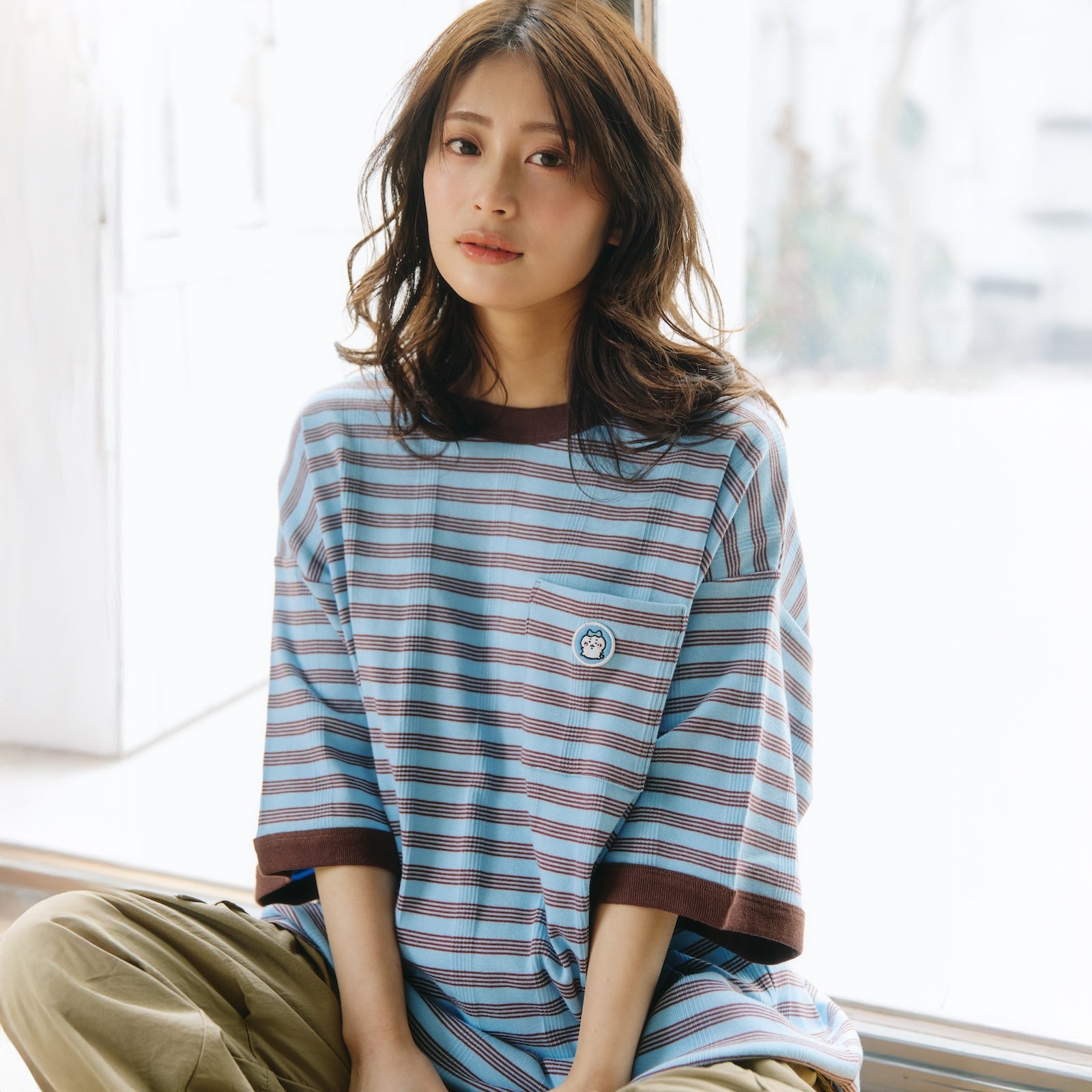 ちいかわ ビッグシルエットポケットTシャツ BLUEBERRY 着用イメージ