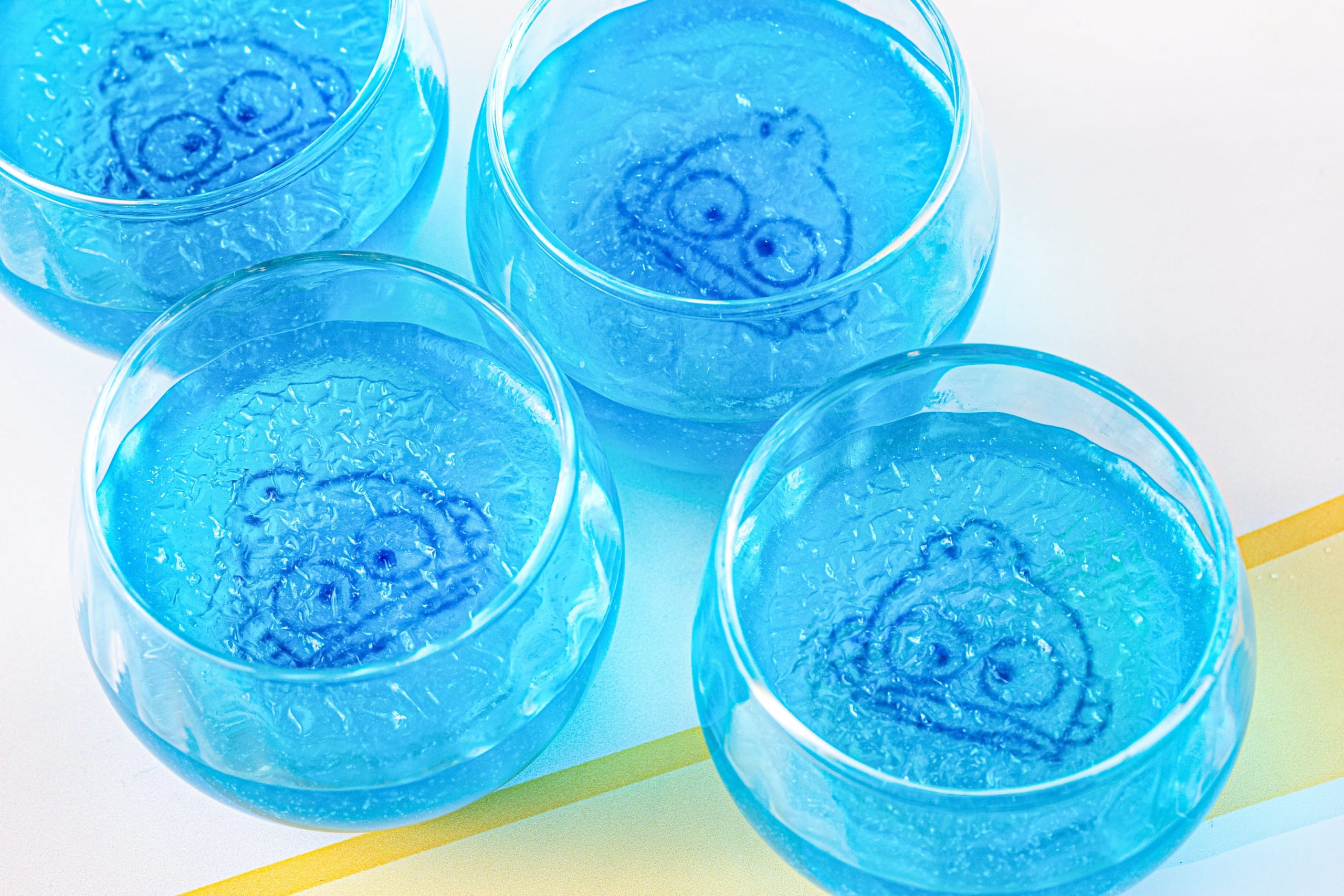 ハンギョドンの海水浴 ブルーキュラソーゼリー