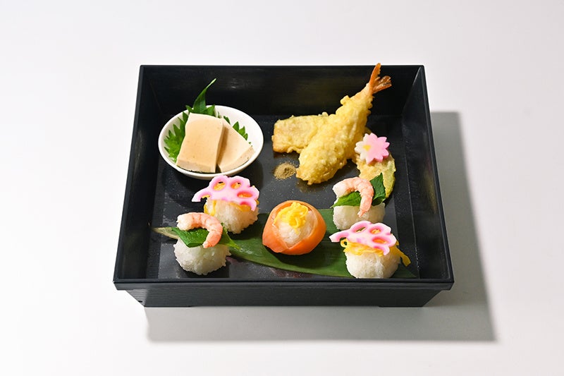 Re:valeの彩りてまり寿司御膳