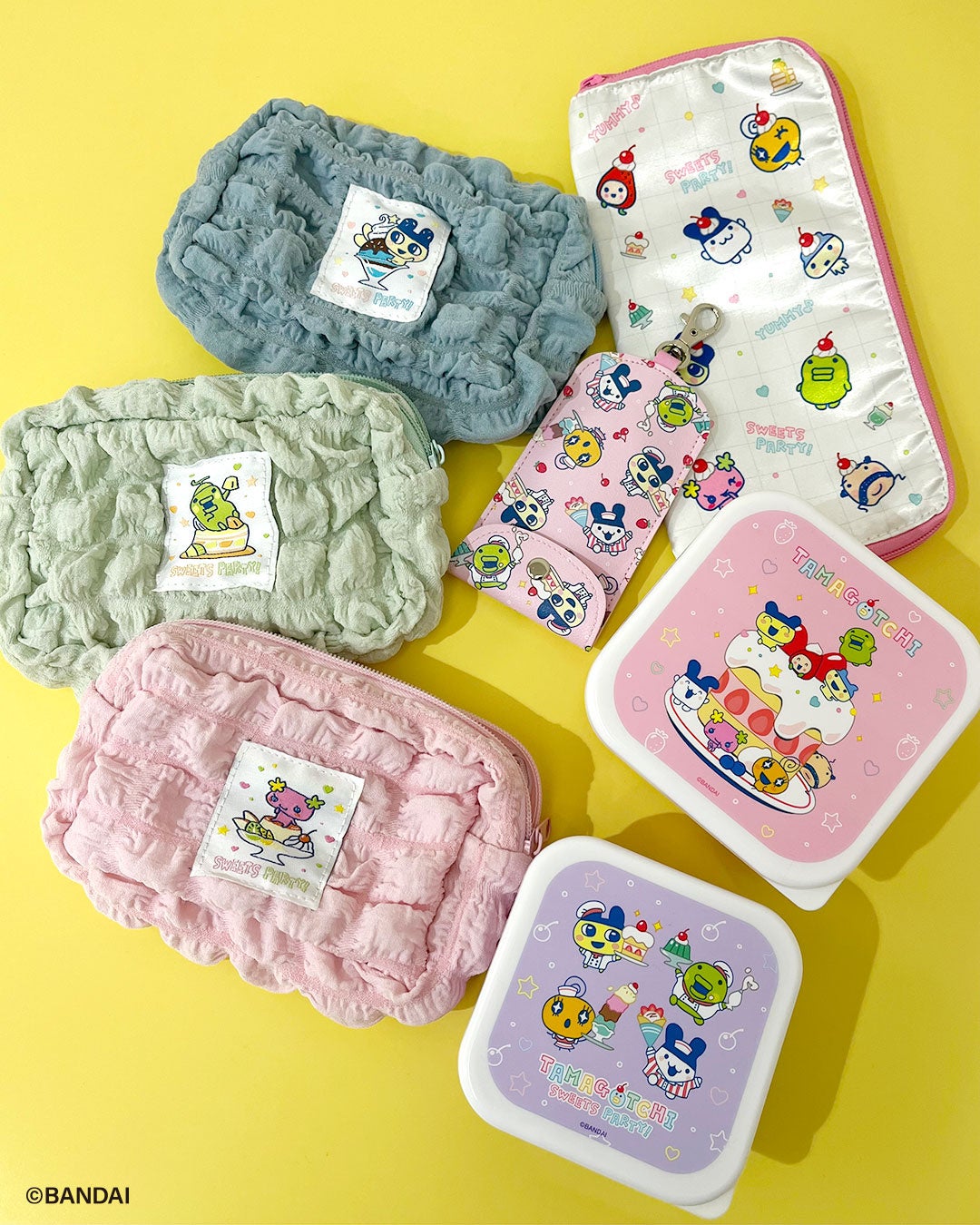 たまごっち×サンキューマート ポーチコレクション