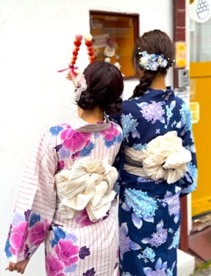 VASARA 着物姿で楽しむ女性ペア