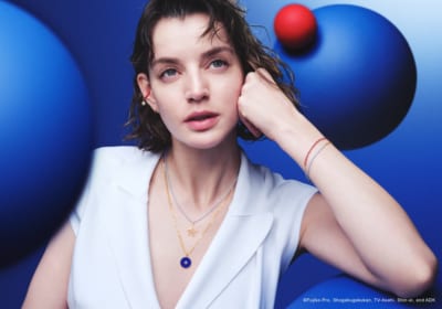 DORAEMON STAR JEWELRY モデル着用イメージ ラピスラズリチャーム