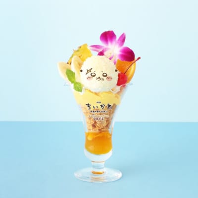 映画ちいかわ 人魚の島のひみつ コラボカフェ ラッコの並んでも食べたい島フルーツパフェ