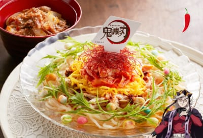 童磨の虹色瞳の極楽ピリ辛冷麺と焼肉小丼