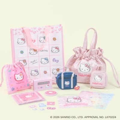 ハローキティ×3COINS ガーリーなピンクデザインのグッズ
