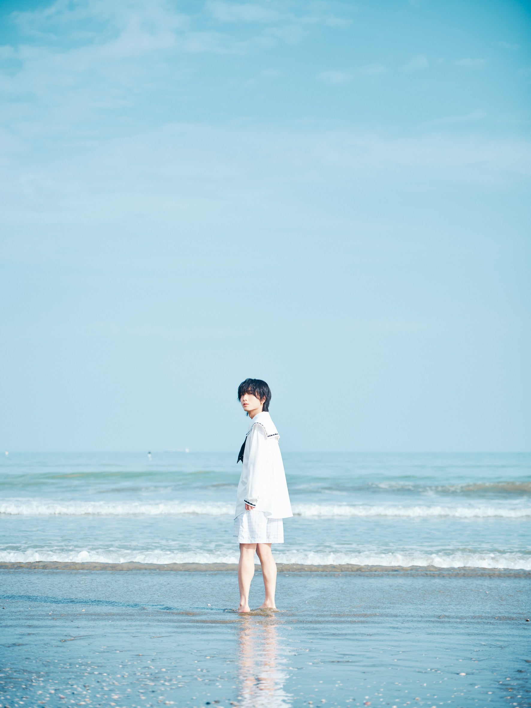 小林千晃 デビュー10周年記念写真集 先行カット リド島の海岸