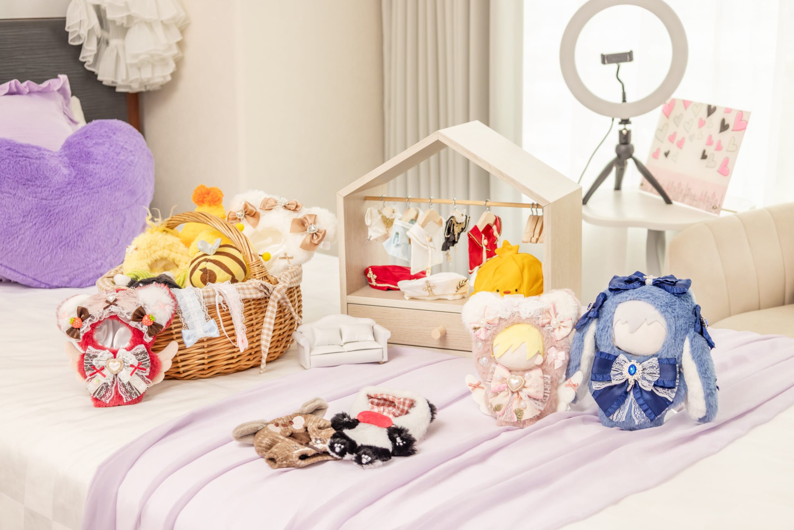 新横浜プリンスホテル「ぬい活ステイ」6月20日開始！推し色7色のお部屋＆ぬい服約100着でぬい撮りし放題