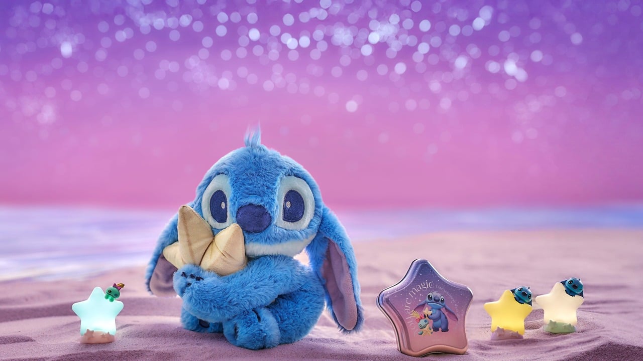 『ディズニー』スティッチの記念コレクションが6月5日に発売！星を抱きしめるぬいぐるみ＆スクランプの夏グッズが登場