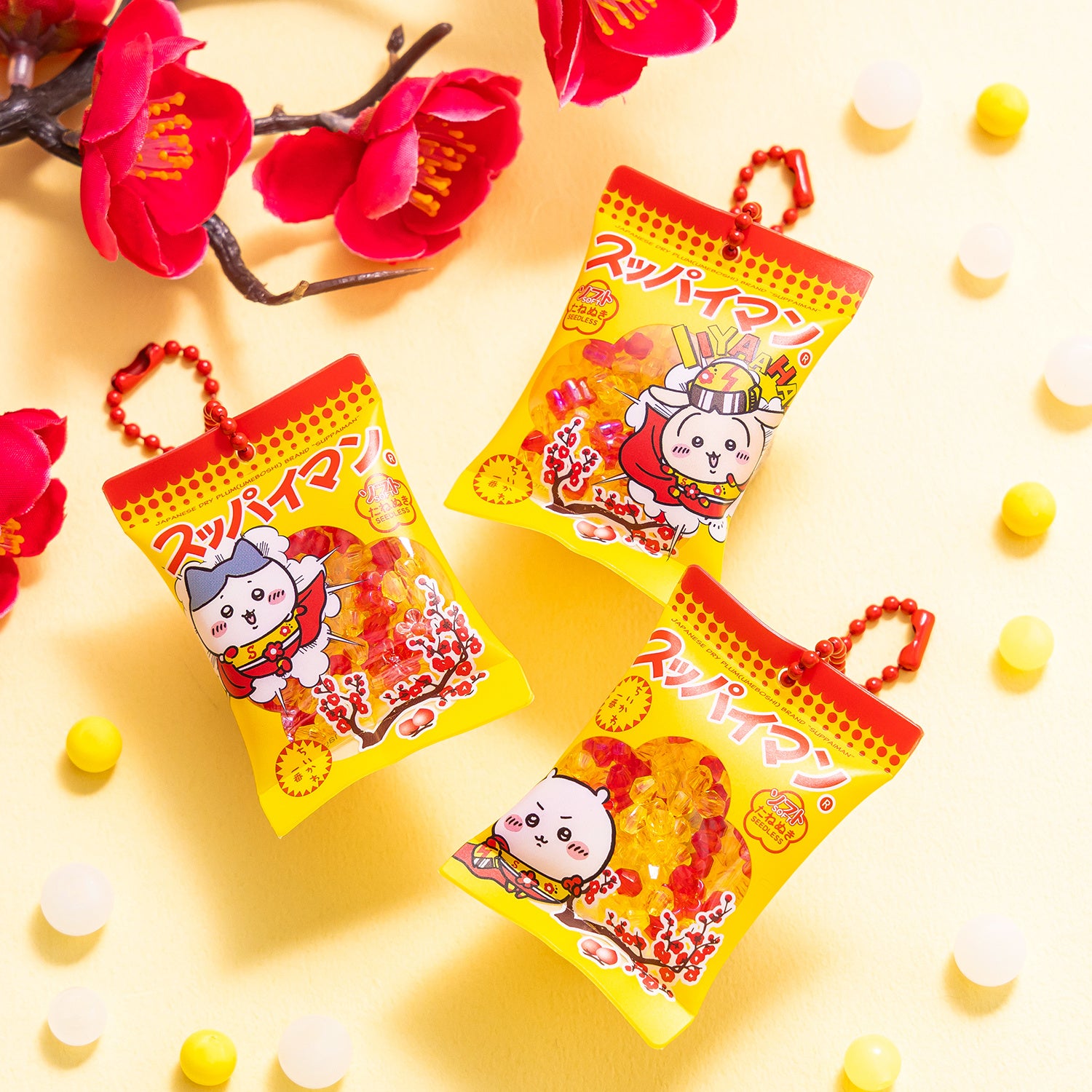 「ちいかわ×スッパイマン」シャカシャカおかしキーホルダー 全3種
